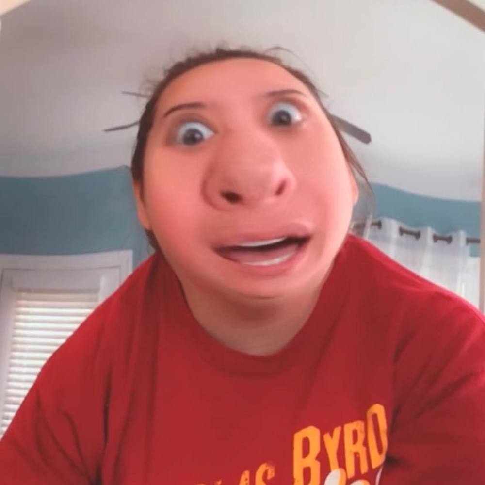 Meet your Posher, Stefanie